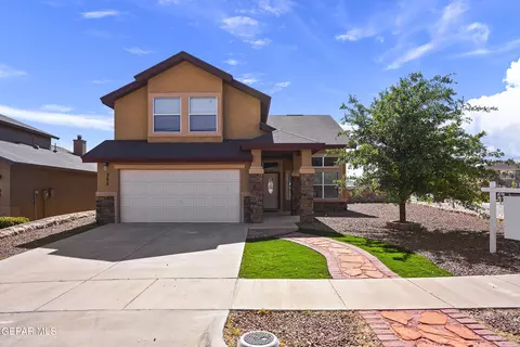 385 Emerald Woods St, Horizon City, TX 79928