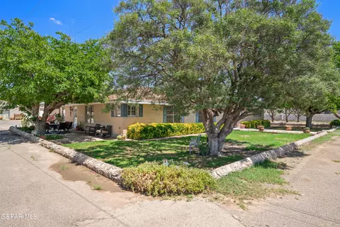 9401 N North Loop Dr, El Paso, TX 79907 photo 4