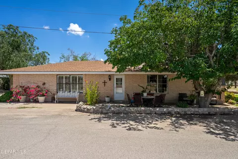 9401 N North Loop Dr, El Paso, TX 79907 photo 5