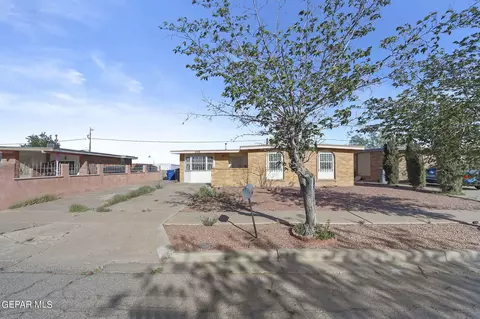 8270 Valle Alegre Dr, El Paso, TX 79907