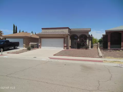 14029 Robert Ituarte Dr, El Paso, TX 79938