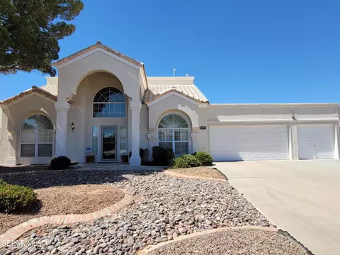 6205 La Posta Dr, El Paso, TX 79912