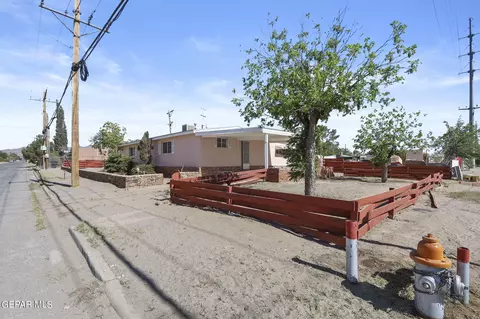 415 Tamarisk St, Anthony, TX 79821