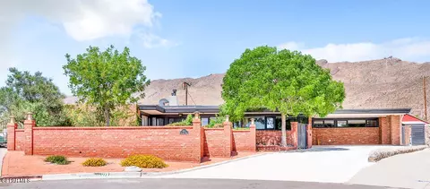 3927 Hillcrest Dr, El Paso, TX 79902