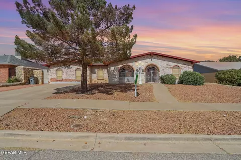 6437 Dawn Dr, El Paso, TX 79912