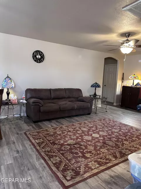 Living - 1604 Poplar St, Anthony, TX 79821 photo 2 of 2
