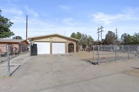 3320 Mclean St, El Paso, TX 79936