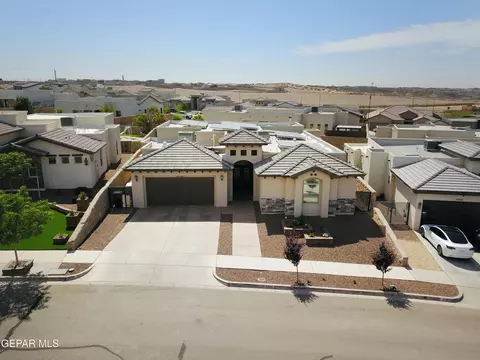 12296 Clifton Hill Rd, El Paso, TX 79928