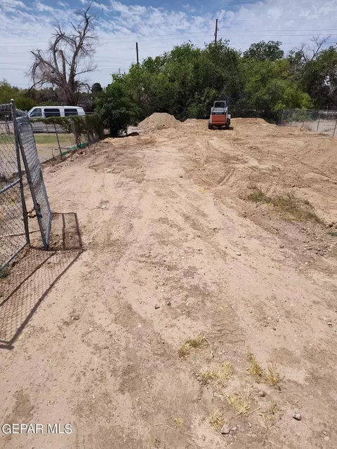 128 Cinecue Way, El Paso, TX 79907