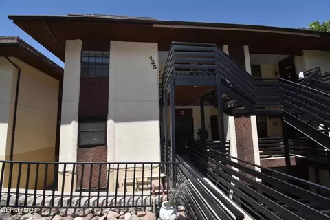 425 Irondale Dr #D, El Paso, TX 79912