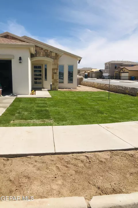 123 Santa Fe River Way, Clint, TX 79836