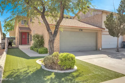 10604 Kinross Ave #D, El Paso, TX 79935