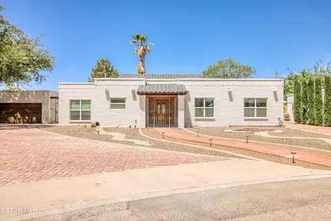 352 Rio Estancia Dr, El Paso, TX 79932