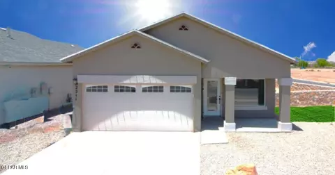 2211 Amber Valley Rd, Socorro, TX 79927