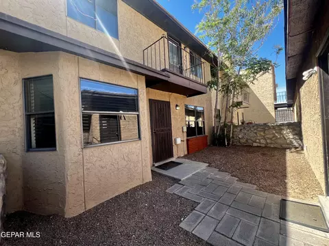 10514 Isla Mujeres Ln, El Paso, TX 79925