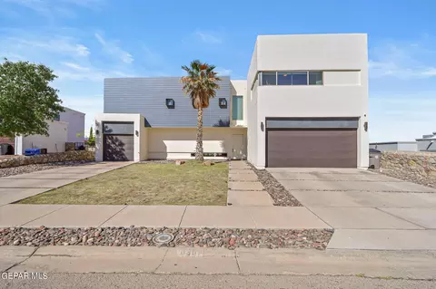 6361 Calle Del Rio Ln, El Paso, TX 79912