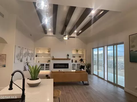 964 Nayland Pl, El Paso, TX 79928