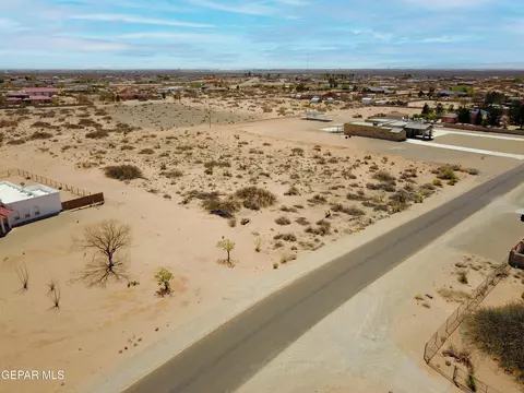 14148 Wagon Trail Dr, El Paso, TX 79938