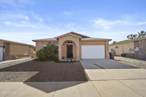 645 Maravillas St, Horizon City, TX 79928