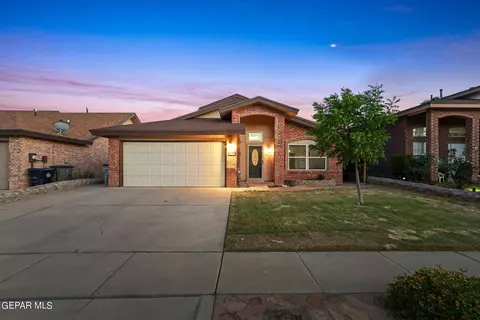 5708 Schwarzkopf Dr, El Paso, TX 79934