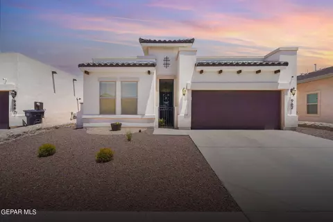 962 Airship Pl, El Paso, TX 79928