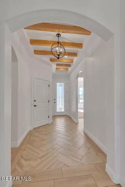 3765 Model Ln, El Paso, TX 79938