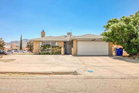 10901 Rogers Hornsby St, El Paso, TX 79934