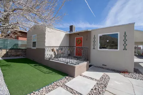 2728 Byron St, El Paso, TX 79930