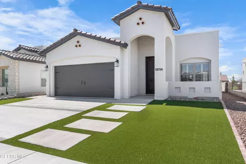 13114 Castleford Ln, Horizon City, TX 79928