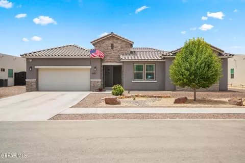 5885 Valle Calma Dr, El Paso, TX 79932