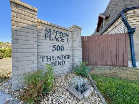 500 Thunderbird Dr #98, El Paso, TX 79912