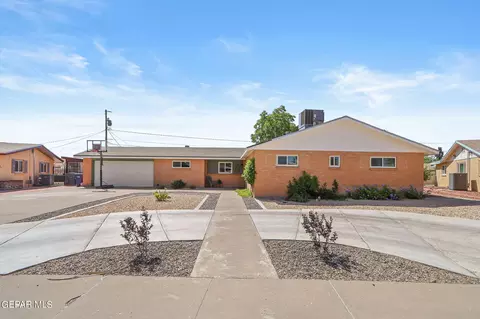 9724 Algiers Ct, El Paso, TX 79925