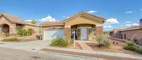6704 Hermoso Del Sol Dr, El Paso, TX 79911