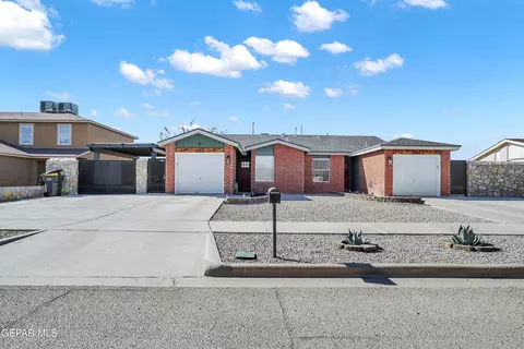 1593 Hartsdale Dr, Horizon City, TX 79928
