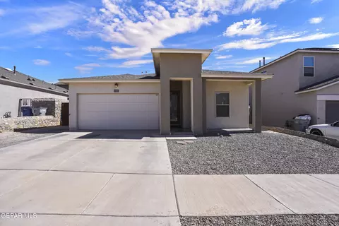 12561 Blue Heron Dr, El Paso, TX 79928