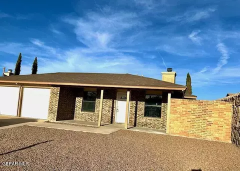 1558 Gene Torres Dr, El Paso, TX 79936