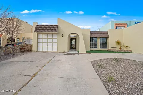 10405 Ashwood Dr, El Paso, TX 79935