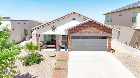 749 Sculcoates St, Horizon City, TX 79928