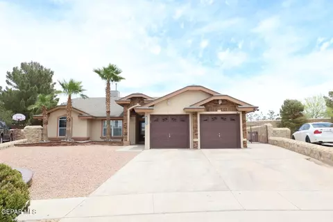 12233 Chato Villa Dr, El Paso, TX 79936