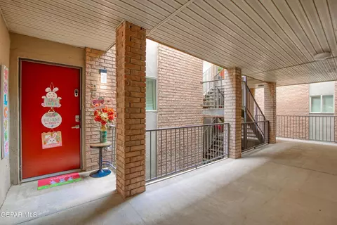 4433 N Stanton St #P 255, El Paso, TX 79902