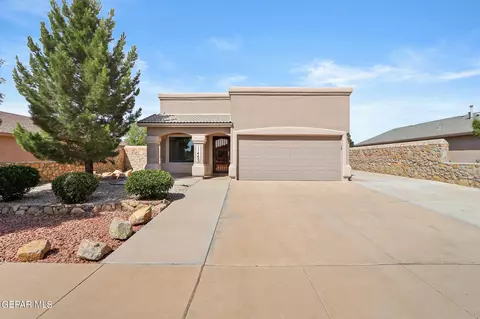 11460 Flor Veronica Dr, Socorro, TX 79927