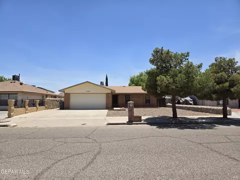 11412 Beach Front Dr, El Paso, TX 79936