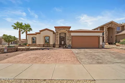 4996 Star Flower Ln, El Paso, TX 79934