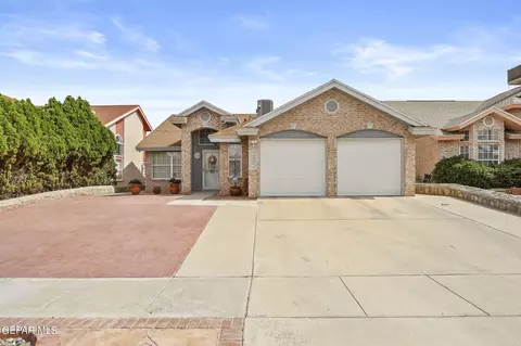 12261 Golden Sun Drive Dr, El Paso, TX 79938