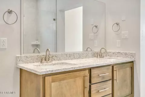 15220 Composition Ave, El Paso, TX 79938 photo 4