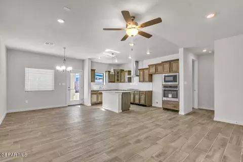15220 Composition Ave, El Paso, TX 79938 photo 11