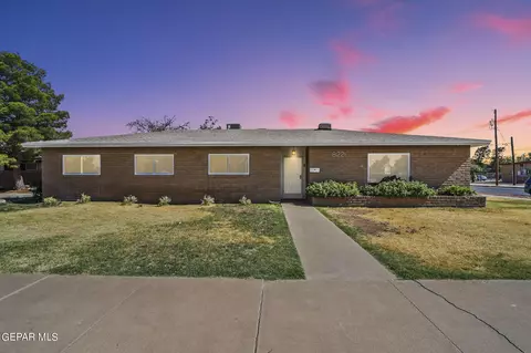 8221 Edgemere Blvd, El Paso, TX 79925