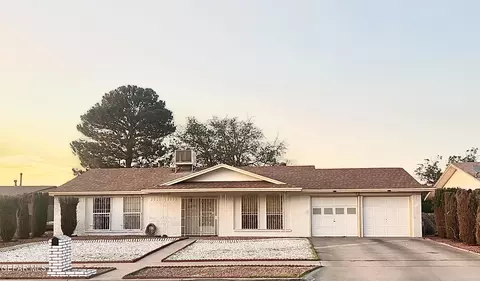 11025 Tom Weiskopf Dr, El Paso, TX 79936