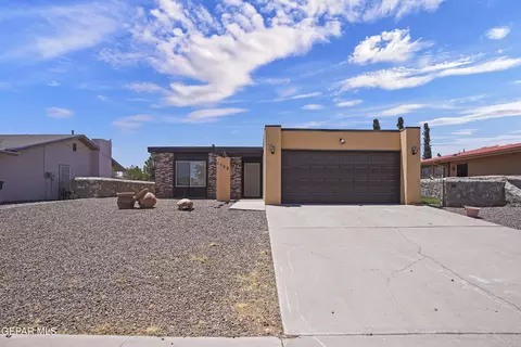 1509 Opossum Cir, Horizon City, TX 79928