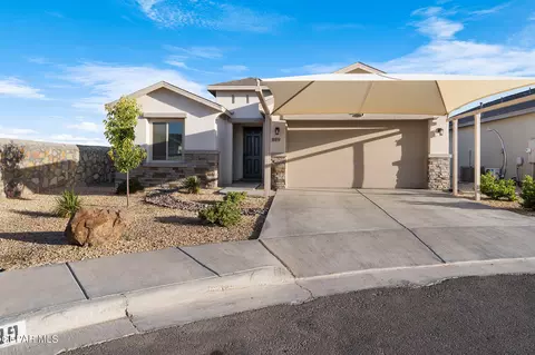 889 Via Glorieta, Sunland Park, NM 88063